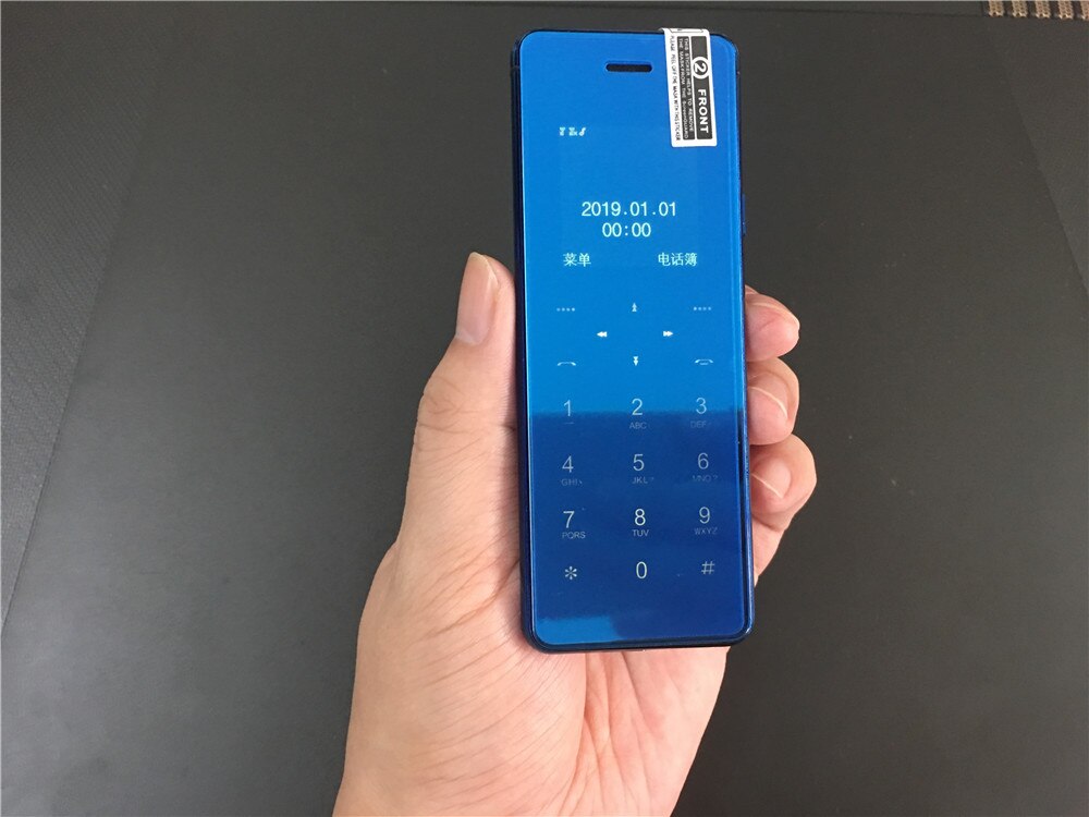 Super Mini Ulcool V99 Mobiel Ultradunne Card Metalen Body Bluetooth 2.0 Dialer Anti-Verloren Fm MP3 Dual Sim-kaart mini Mobiele Telefoon