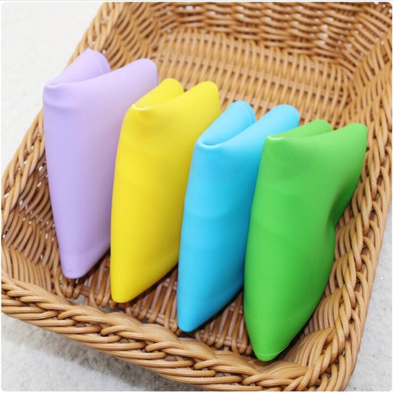 5 couleur belle bande dessinée bavoirs boucle réglable bavoirs poche de riz bébé boucle Silicone pli ajuster dessin animé bavoir meilleur bébé