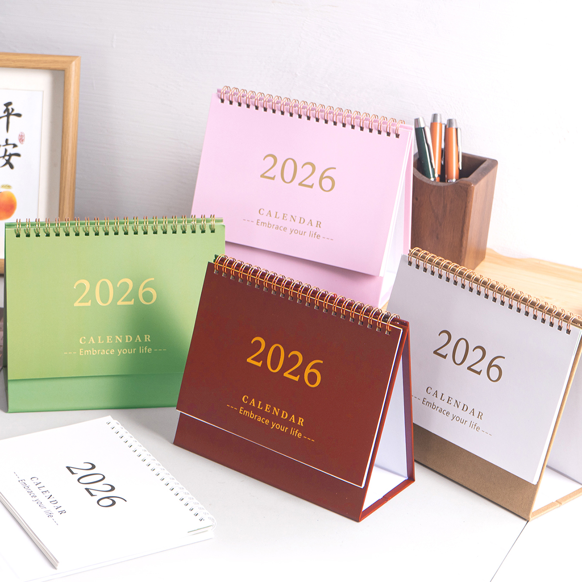 1 pc Cover Desktop Desk Calendar, Portable Foldable - Table Calendar, Writeable Memo, School & Office Desktop Decoration