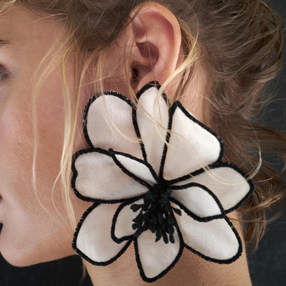 Vedawas boucles d'oreilles fleur, bohême Maxi tissu 3D fleur charme couche grand tissu fait à la main clou Floral femmes boucle d'oreille bijoux de mariage