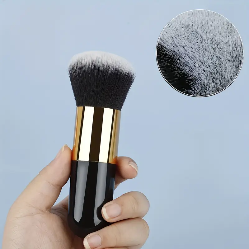 1pc meikkivoideharjaa, meikkiharja, meikkivoideharja sopii neutraalille iholle, hajuton polyesteriharjas