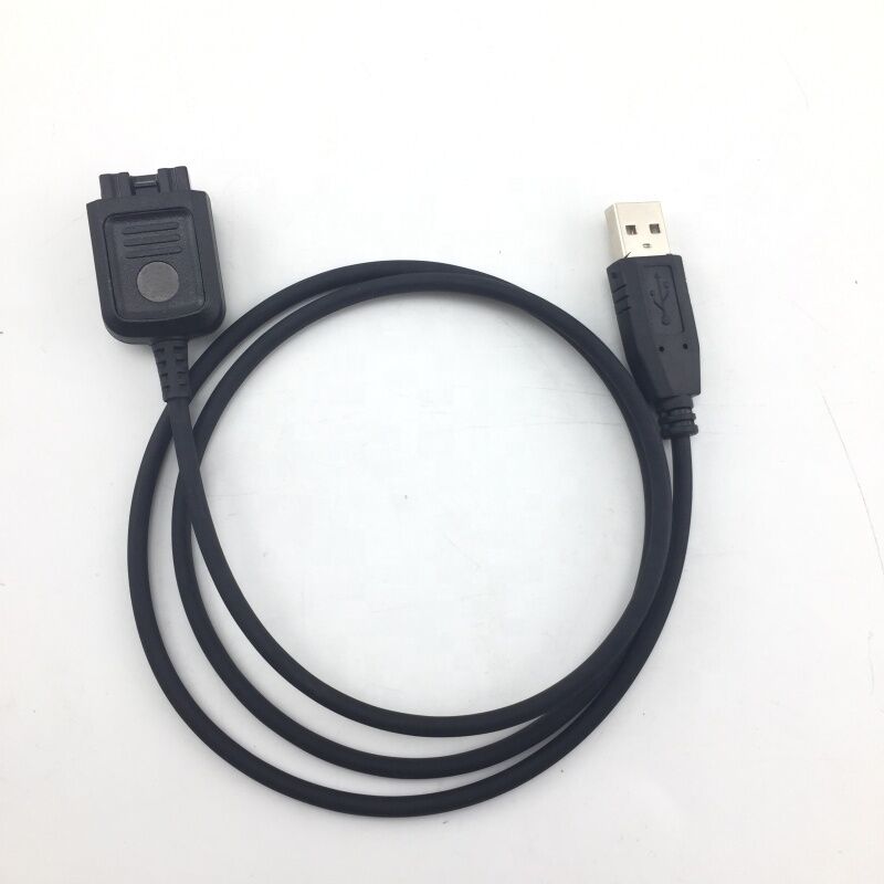 Mtp 3150 laddare för motorola tetra mtp 3100/ mtp 3250/ mtp 6750/ mtp 3550 billaddare 12-24v: Svart