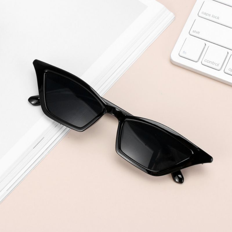 Gafas de sol con forma de ojo de gato para mujer, Estilo Vintage femeninos de anteojos de sol, con montura pequeña, UV400: black