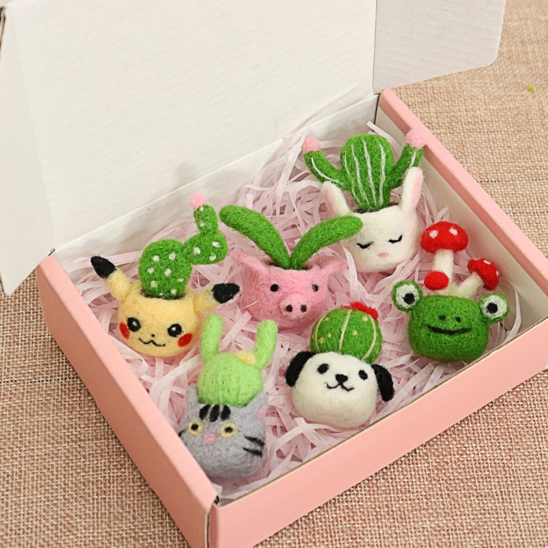 Non-Finished Women Felt Craft Kit Lovely Animal Cactus Plant Wool Needle Felt Material Decoration For Birthday Friend DIY