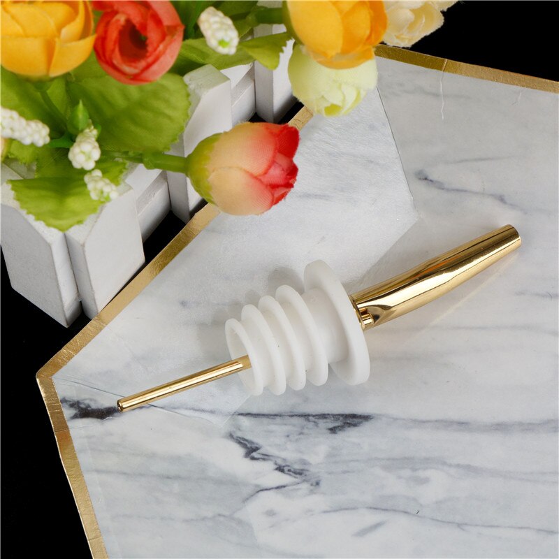 Botella dorada de acero inoxidable para licor, vertedor de alcohol, flujo libre, boquilla