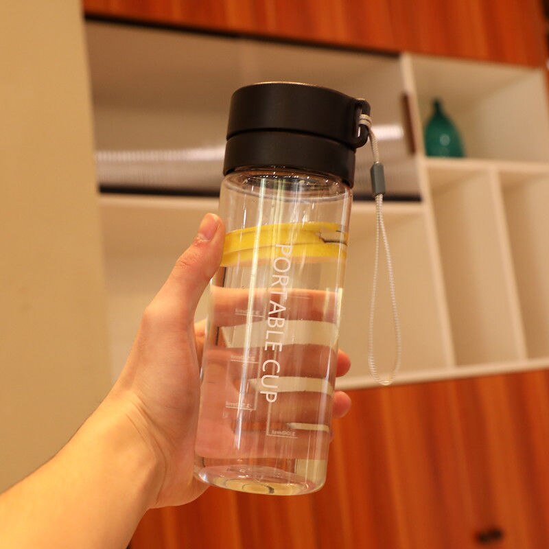 Botella de plástico para deportes acuáticos, 800ml, cuerda portátil, para niños, para beber al aire libre, a prueba de fugas, para escalada: B