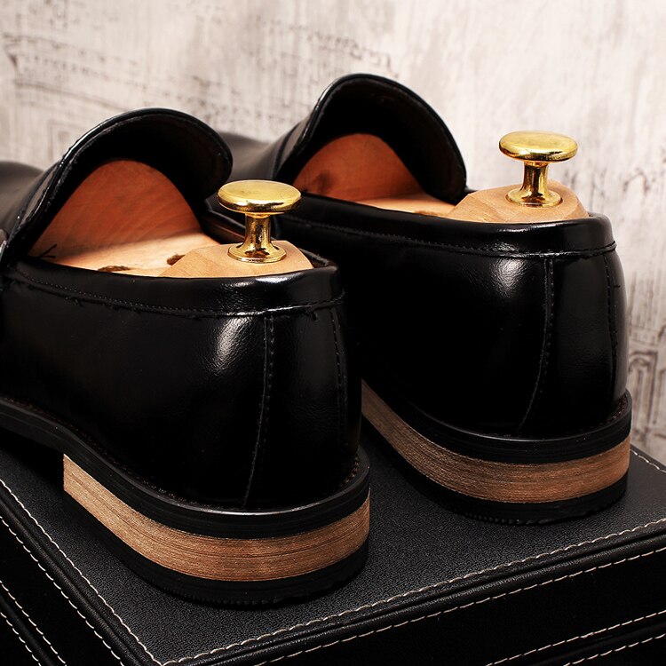 British gentleman charming glossy buckle flat shoes for men oxford Male wedding dress prom Homecoming shoes zapatos de novio