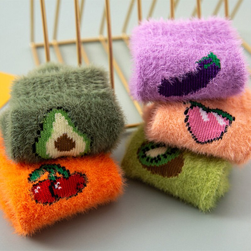 Frukt avokado godis varm dam söt vinter kawaii tjock casual dam strumpor luddiga fluffiga frotté varma strumpor korta söta bomullsstrumpor