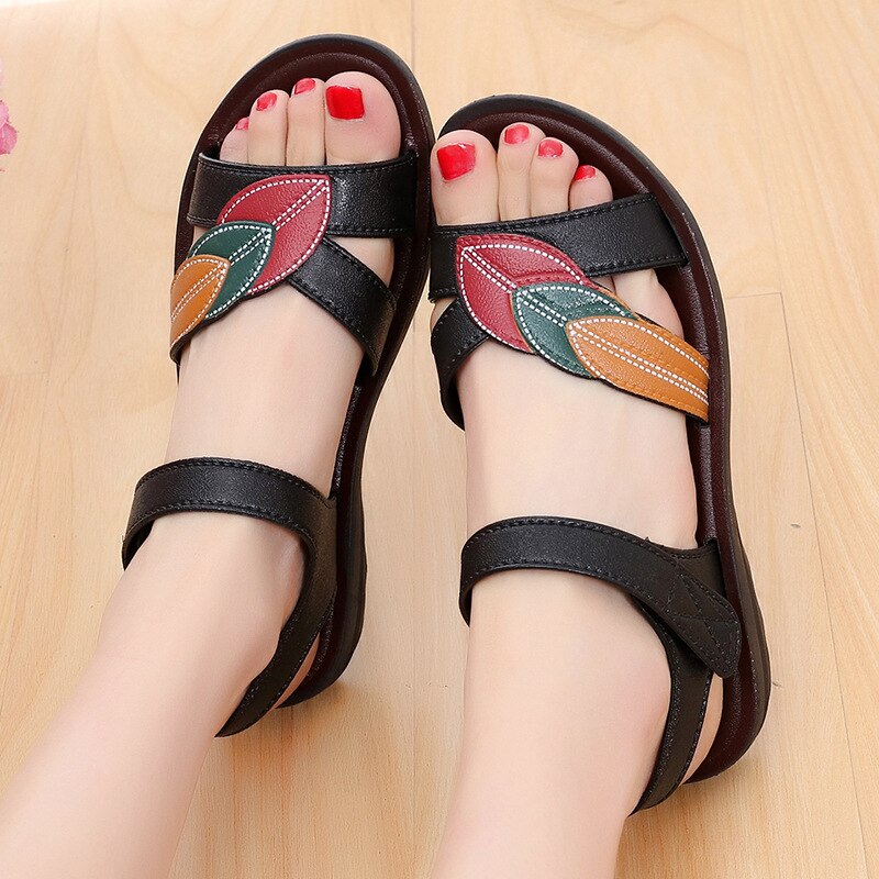 Sommar kvinnor skor platå sandaler bekväma läder skor dam sandaler dam tofflor zapatos de mujer casual strandskor: Svart / 6