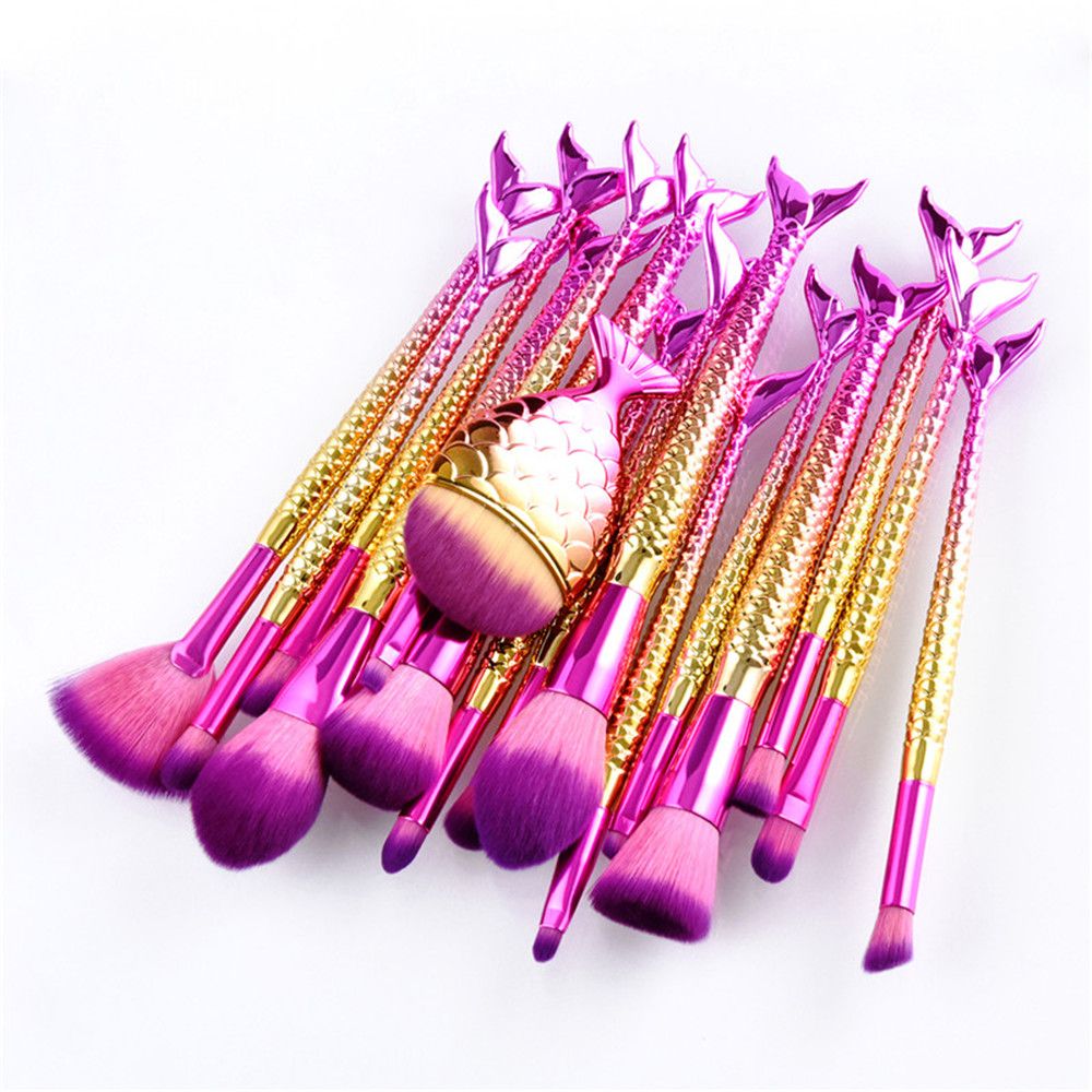 1PC beauté maquillage trousse à outils sirène queue de poisson pinceaux de maquillage Pro fard à paupières visage Contour fond de teint correcteur Blush brosse cosmétique