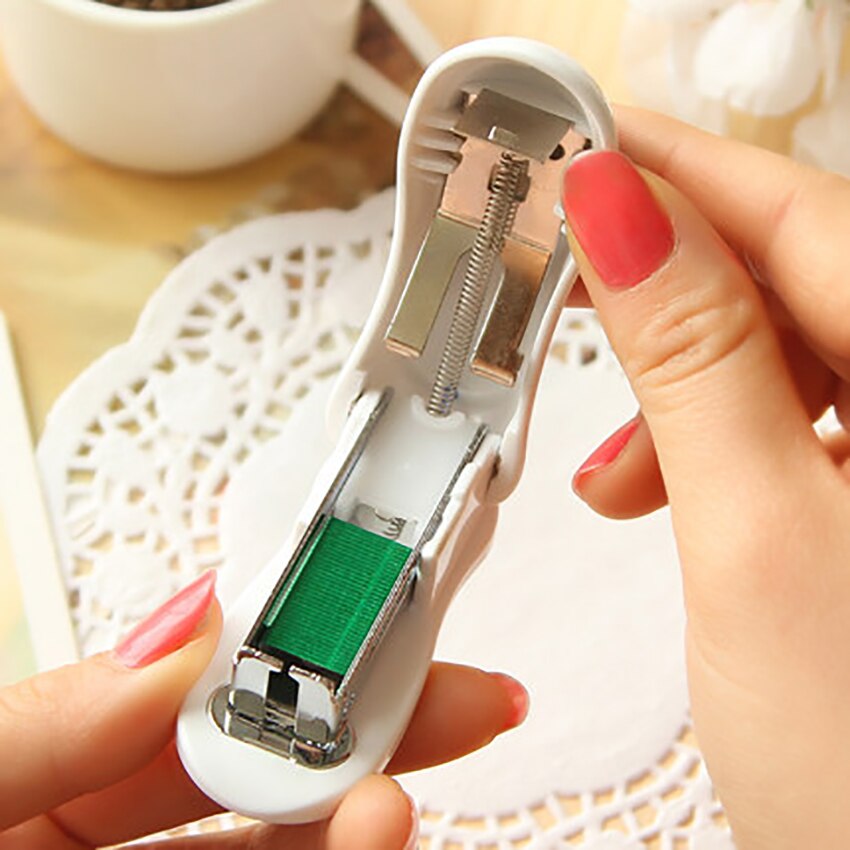 Mini Office Stapler Small Hand Stapler Portable Desktop Student Stapler Paper Binder Student Stationery School Supplies