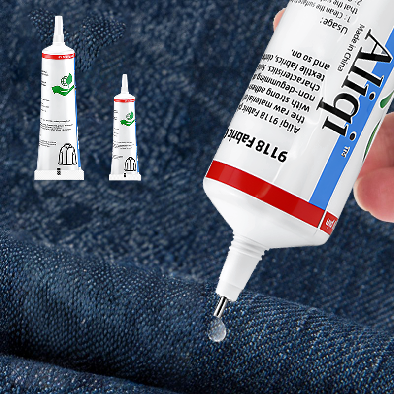 15/60 ml Stoffkleber, schnell trocknender Stoffflickenkleber, vielseitiger Stoffreparaturnahtkleber, wasserfestes Mittel für Kleidung und Textilien