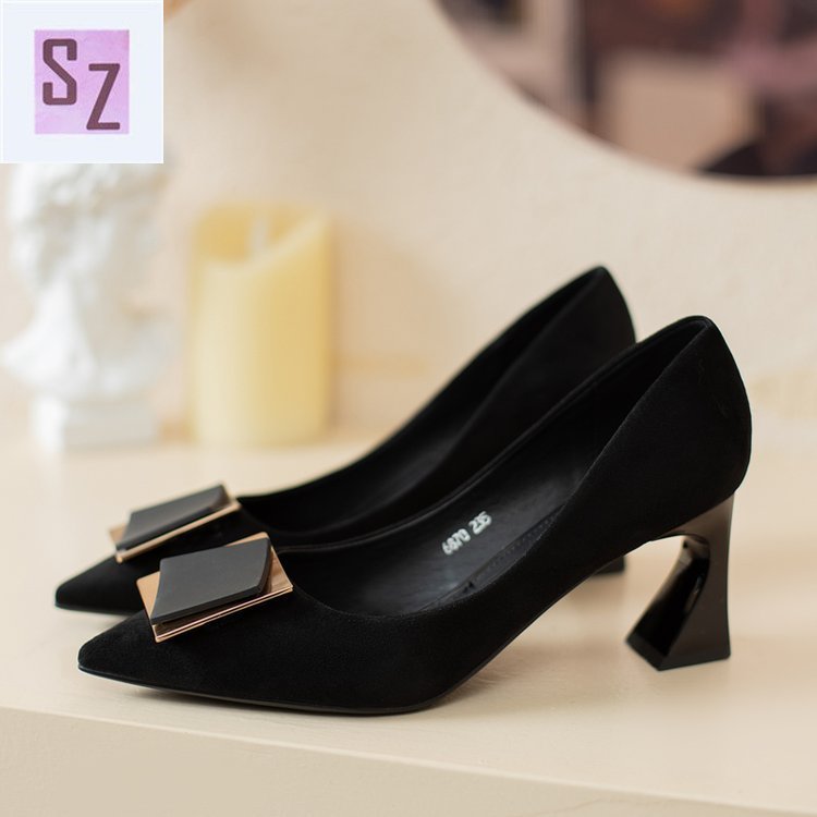 Chaussures de femmes métal boucle carrée épaisse chaussures à talons hauts confortables bouche peu profonde travail chaussures pour femmes