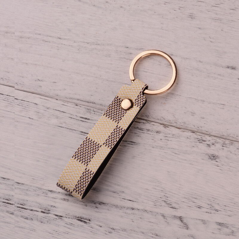 Style Leopard Keychain for Women Men Simple PU Leather Bag Key Accessory Ring Black Pink Brown Key Chain: white plaid