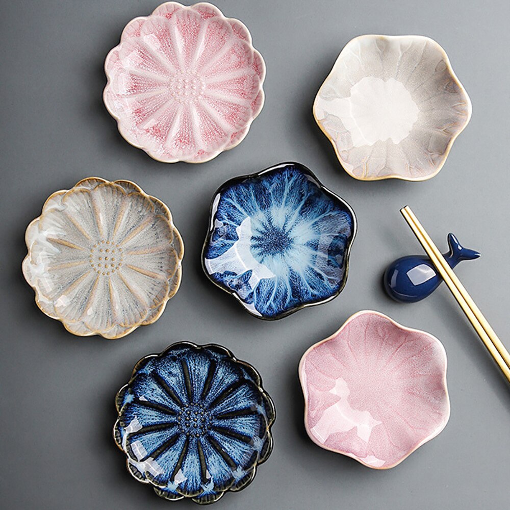 1PCS Japanese Ceramic Sushi Sauce Plate Snack Plate Lotus-Shaped Porcelain Kiln Glazed Fruit Cake Party Decoration Plates