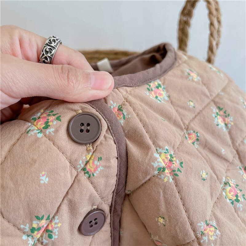 Nuovi vestiti per bambini in stile coreano invernale cappotti trapuntati per bambina stampati floreali addensare capispalla imbottiti in cotone per bambini caldi