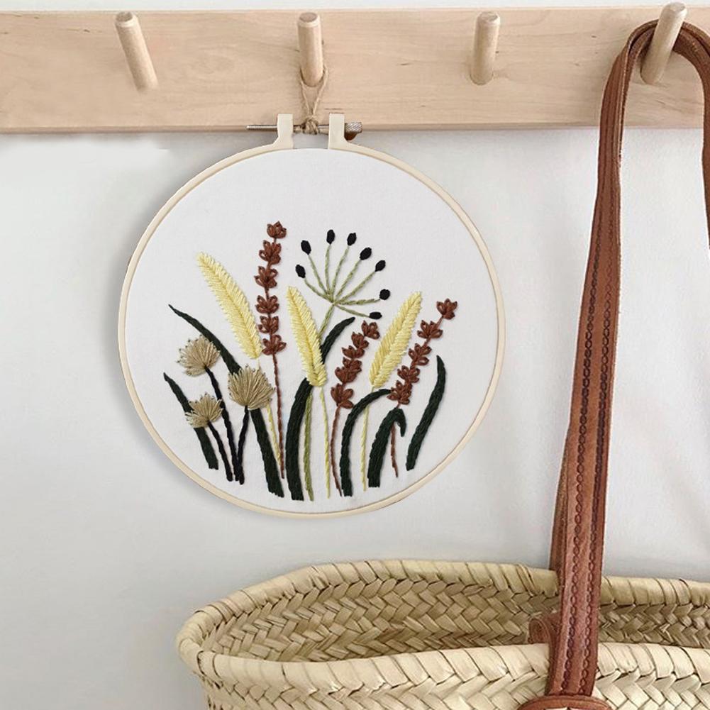 2pcs Beginner Embroidery Kit Fabric DIY Simple Flower Embroidery Set With Embroidery Hoop for Starter DIY