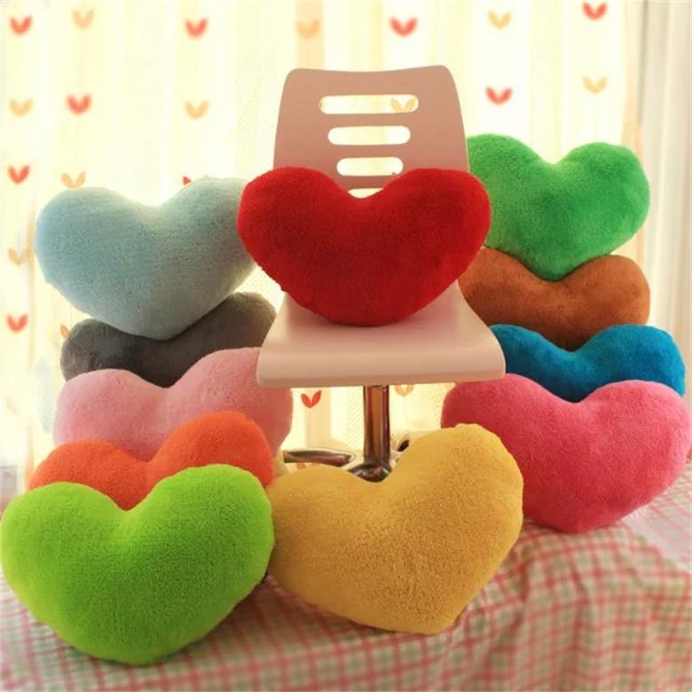 Pluchen speelgoed schattige liefde vijfpuntige ster effen kleur bankkussen kantoor kussen bruiloft huisdecoratie kerstmis