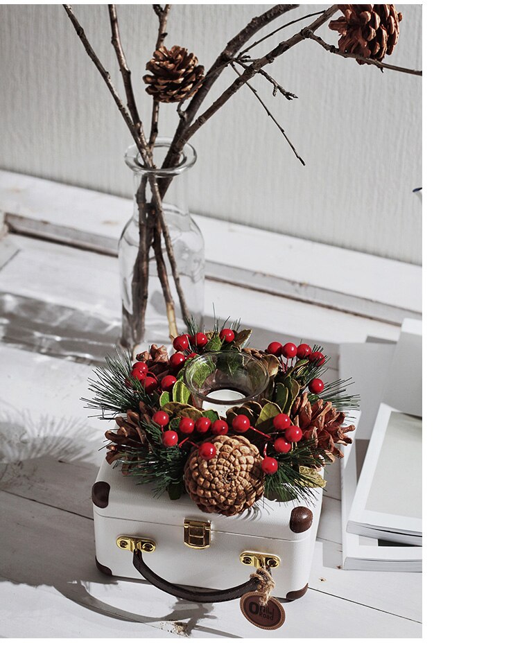 Handmade Christmas Candle Holders Red Berries Pine Cones Festival Party Tabletop Decor Candle-Holder Winter Table Centerpiece