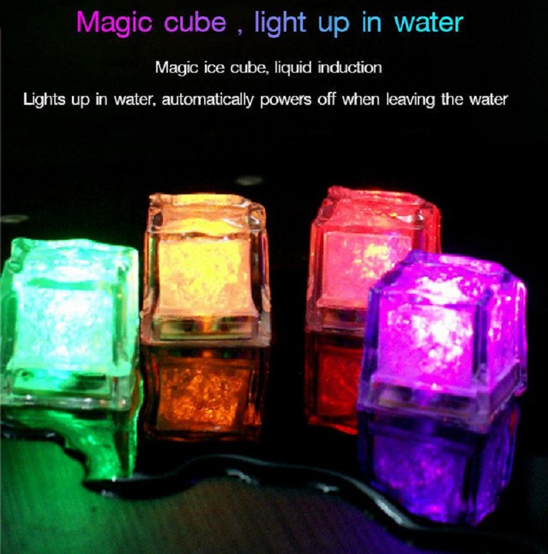 3Pcs Kleurrijke Led Glowing Ijsblokjes Party Ijsblokjes Bal Flitslicht Lichtgevende Neon Wedding Festival Kerst Bar Wijn glas