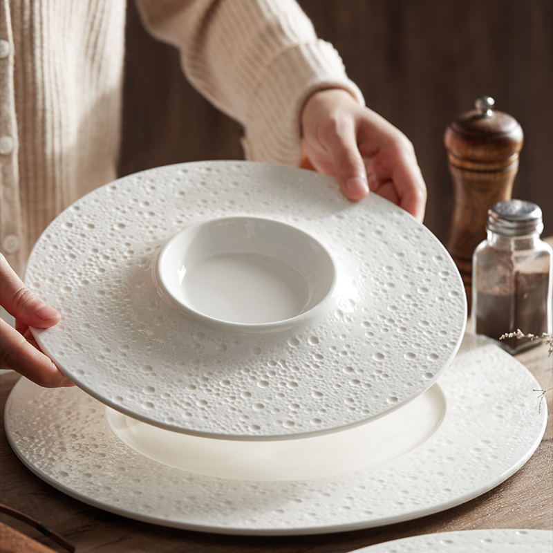 white ceramic western plate Round Meteorite Flat Plate Volcanic Vegetable Plate High-end hotel club table decoration