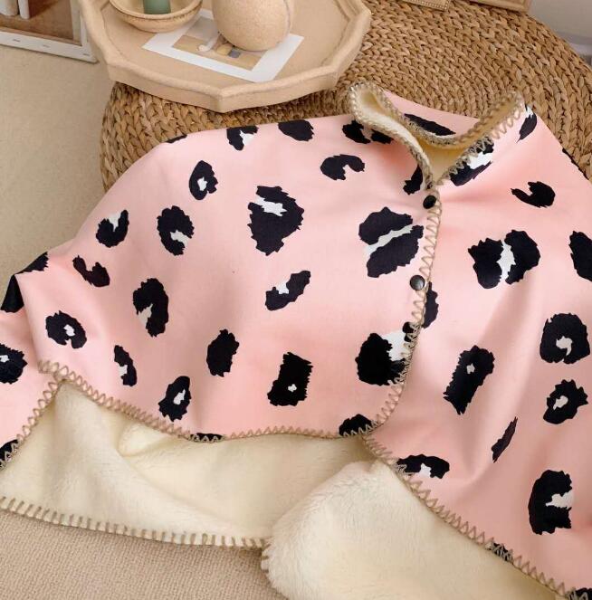 Barn filt baby swaddle filt sammet småbarn leopard utskrift sov sjal barnvagn filtar bomull 100*68cm bxx 008: 100 x 68cm- bxx 008b