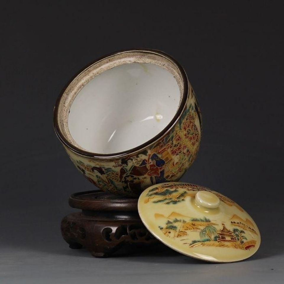 Exquisite Chinese Old Collectible Handmade Porcelain Painted with Japanese Dowager storage pot