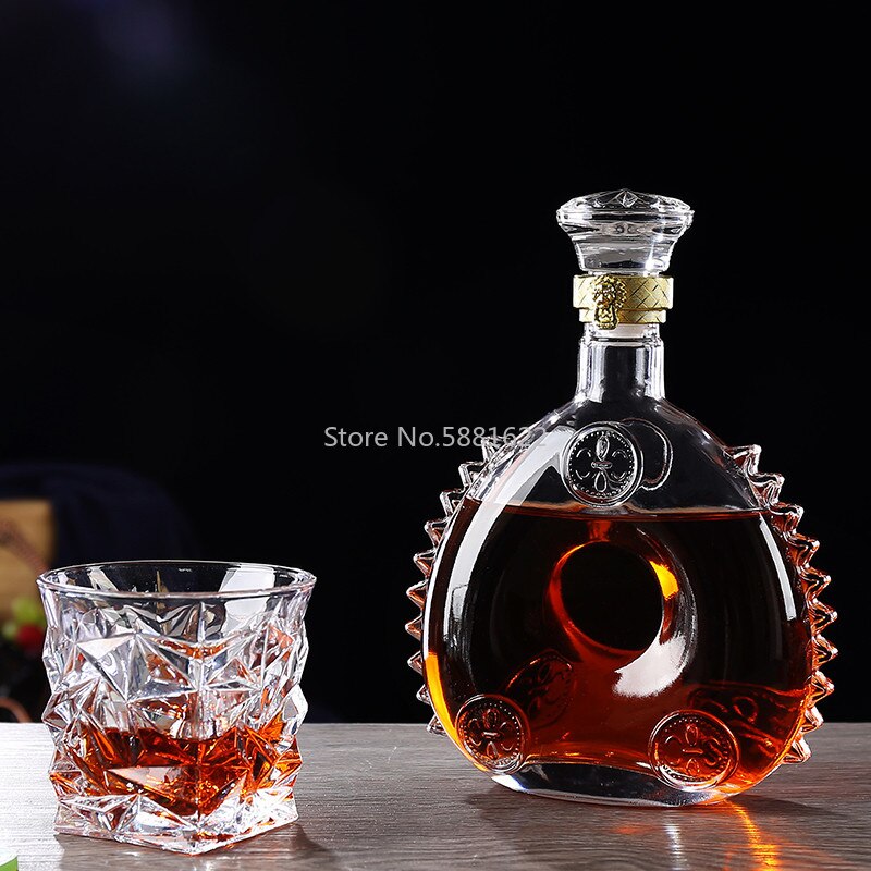 Retro Red Wine Bottle Champagne Glass Whiskey Wine Decanter Bottle Jug Pourer Aerator for Family Bar Transparent Wine Glass