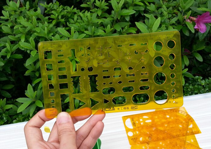 MC regla de plantilla regla de dibujo mecánico y de joyas se puede seleccionar una variedad de estilos