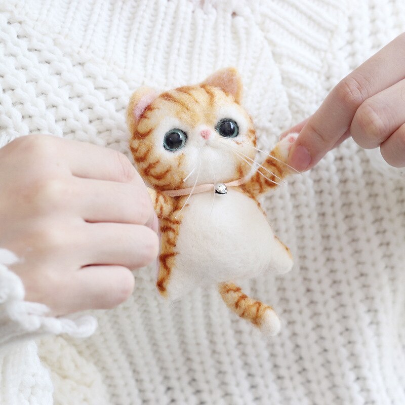 Cute and interesting handmade toys DIY wool felt cat kits unfinished plush doll poking cat brooch jewelry