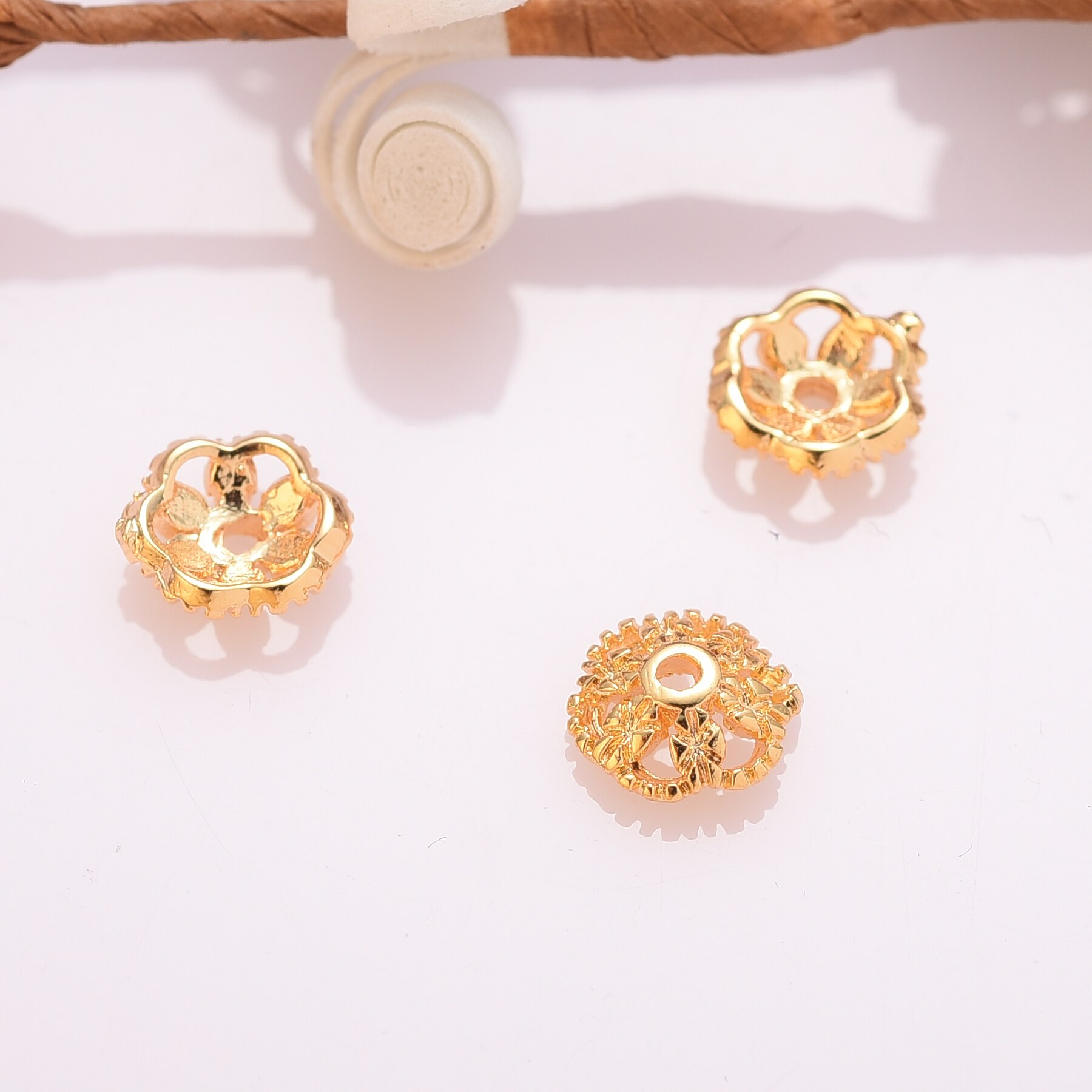 20 Stks/partij 18K Real Gold Plated Bloem Kraal Cap Earring Jassen Sieraden Maken Bulk Spacer Bead Voor Armband Ketting oorbel Diy