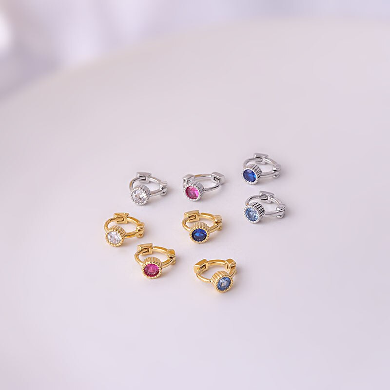 1 stück Neue Mini 5mm Kleine Band Ohrring 2022 für Wurf Mädchen Schmuck Manschette Ohr Farbe Runde zirkon Ohrringe für Frauen