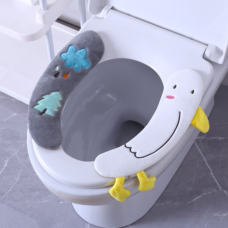 Cartoon Cute Toilet Seat Cover Warm Soft Thicken Toilet Seat with Handle Winter Warmer Universal Mat Seat Bathroom Accessories