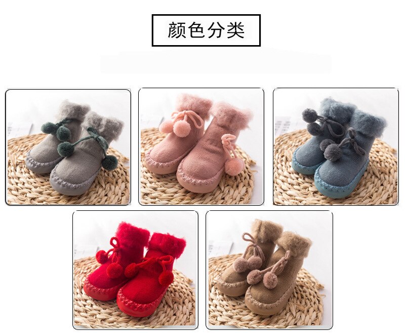 Hiver bébé chaussettes garçon fille Pom Pom chaussettes Chaussure Enfant coton bébé jambières enfants plancher chaussettes anti-dérapant bébé étape chaussettes