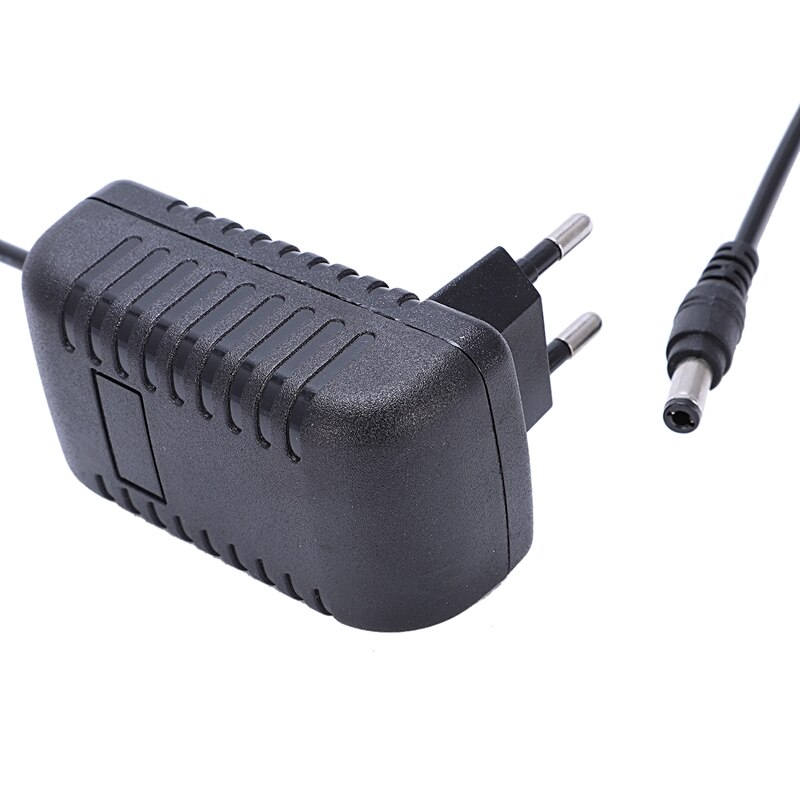 Ac 100-240V Een Dc 9V 2A Adapter Converter Voeding Lader (Eu Plug)