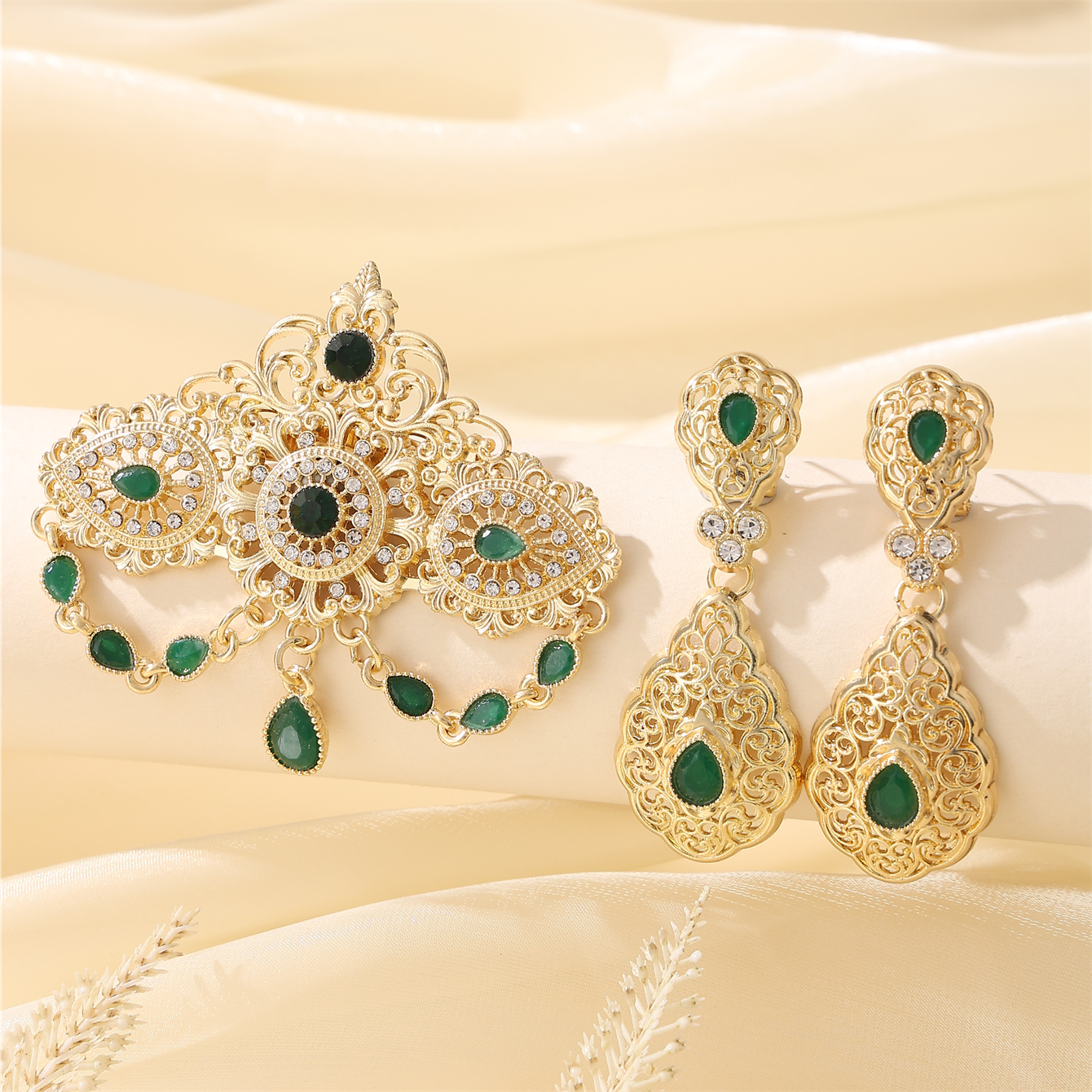 Pendientes decorativos nupciales marroquíes, joyería para las orejas de hueco, accesorios populares para mujeres para fiestas y festivales de bodas: Pistola negra plateada