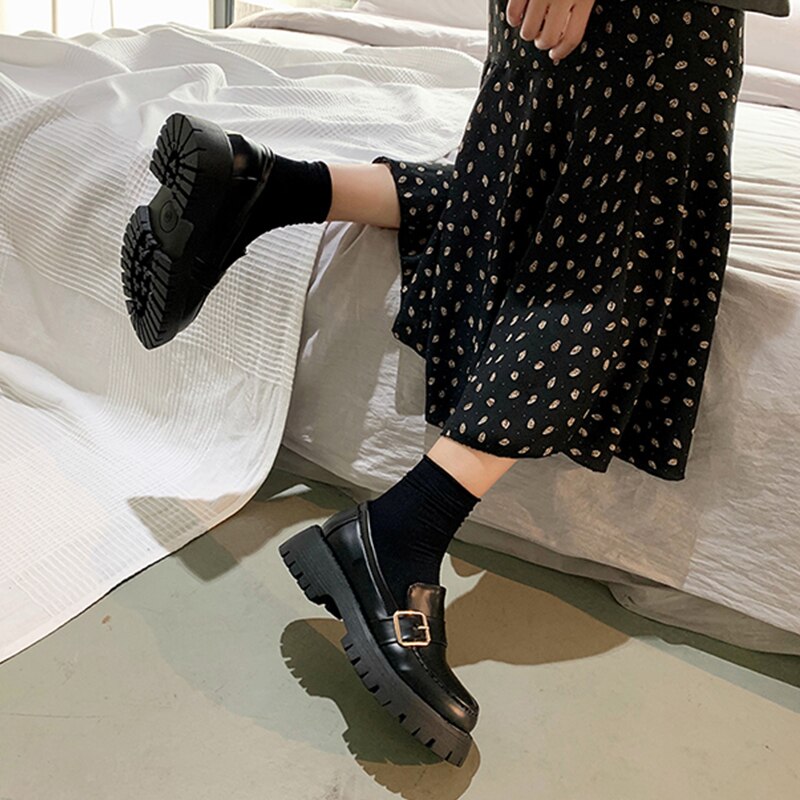 Damskie buty derby wszystkie mecze okrągłe palec u nogi poślizg-na miękkie zwykły damskie trampki mieszkania brytyjskie drewniaki platforma 2020 moda