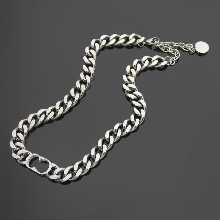 Vendita calda di marca di lusso All'ingrosso titanium acciaio inox d lettera semplice di spessore Collana di commercio estero delle donne di spessore catena al collo