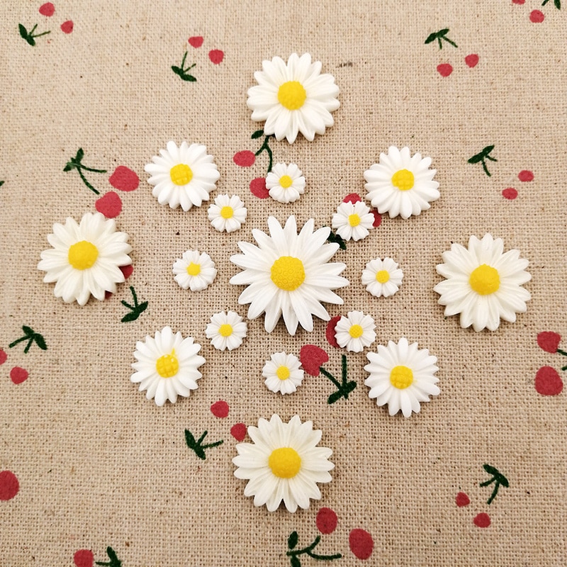 Resina clásica blanca Margarita flores con parte trasera plana resina cabujón DIY artesanía para joyería accesorios hechos a mano decoración de funda de teléfono