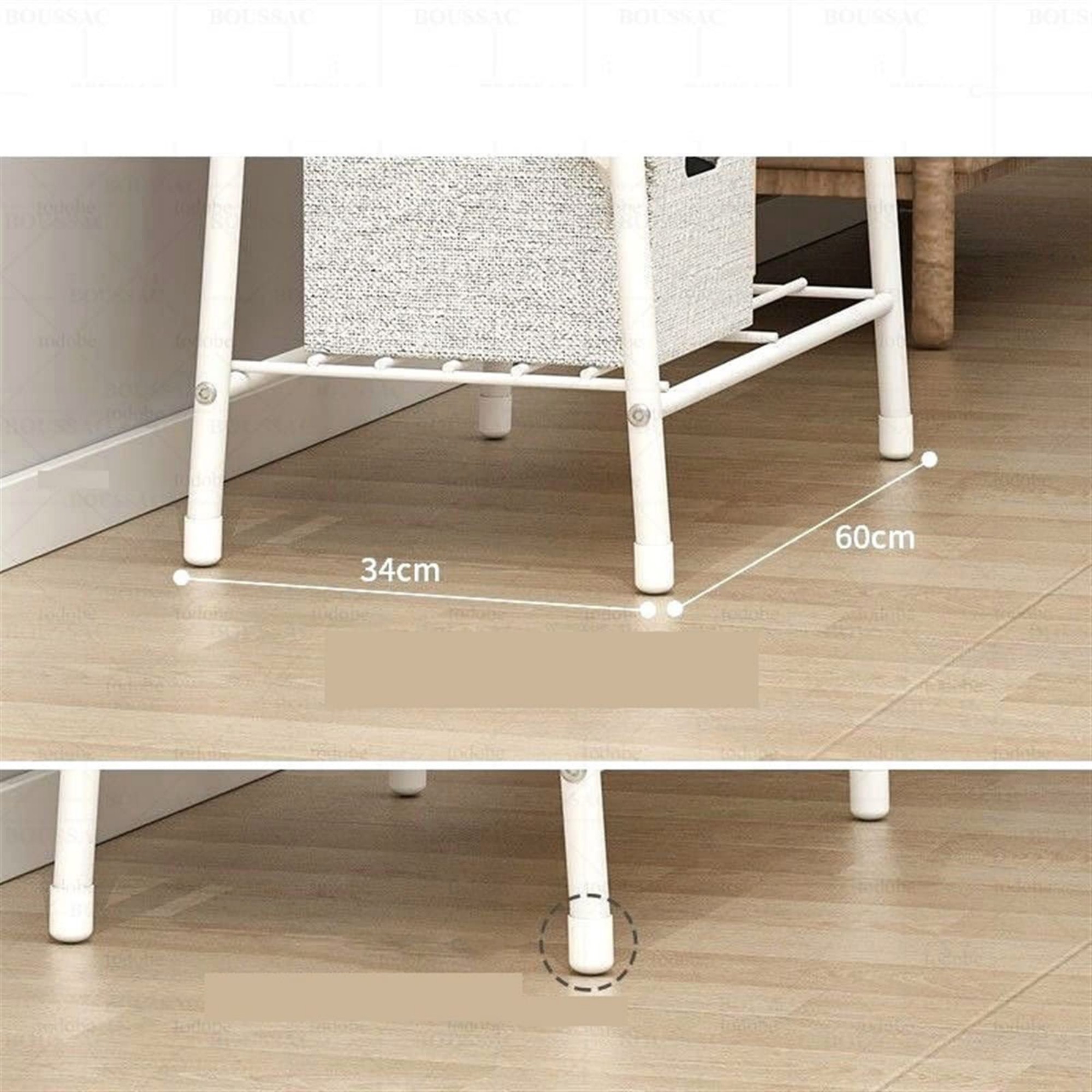 2-laags driehoekig kledingrek met wielen, roestvrijstalen kledingrek met planken en haken, draagbaar voor thuis en op kantoor