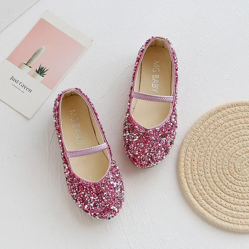 2025 Lente 1 tot 12 jaar oude meisjes kleden Schoenen Schoonheid Puntschoen Tienermeisje Leren Schoenen Bling Prinses Trouwschoenen