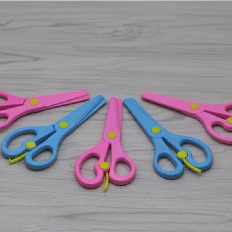 1 pc sécurité enfant plastique ciseaux 135mm Mini tête ronde étudiant maison fournitures scolaires maternelle enfants bricolage coupe papier Station