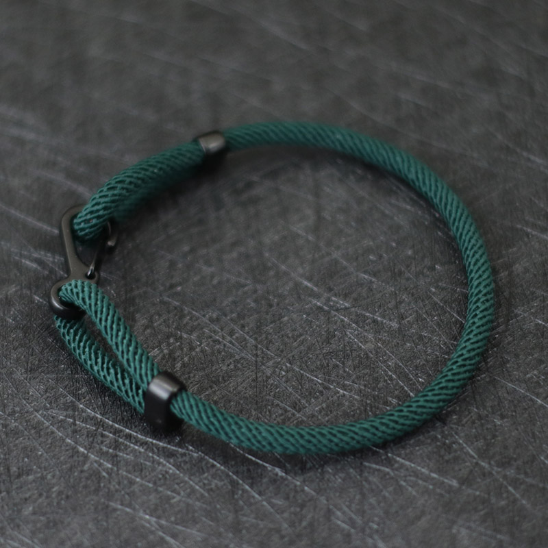 Pulsera de cuerda ajustable única para hombre y mujer, Brazalete Unisex de color negro con hebilla de aventura al aire libre, Brazalete rojo de la suerte, joyería de amistad,