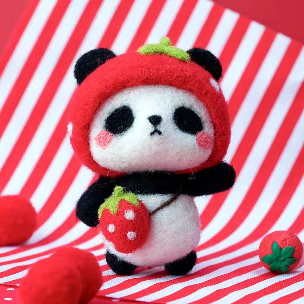Juguete semiterminado de fieltro de lana de Panda, accesorios para muñecas DIY, aguja de fieltro de lana, conjunto de agujas de tejer, accesorios de artesanía de Navidad: Strawberry panda