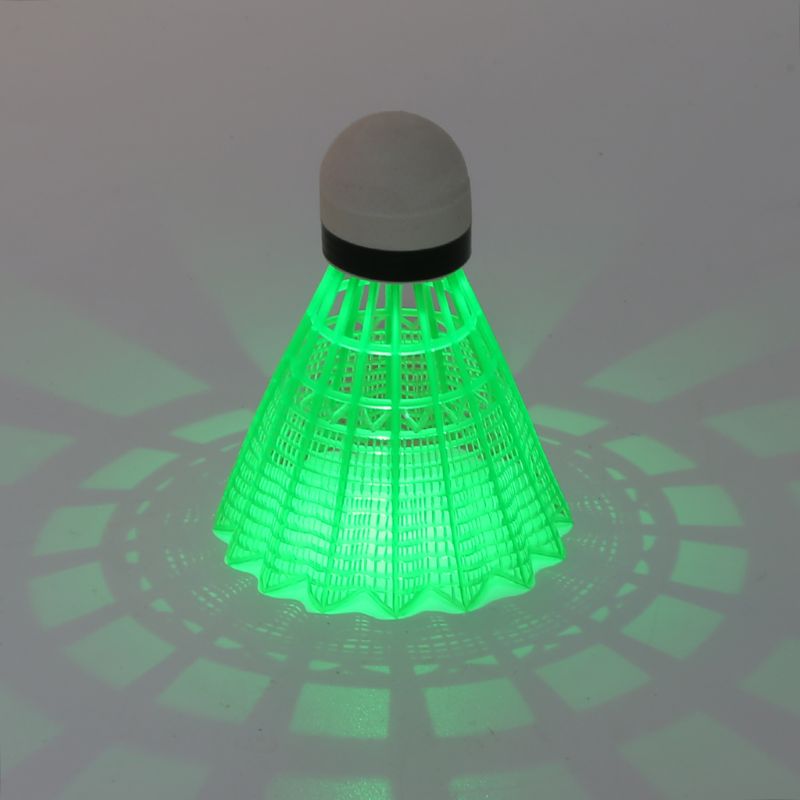 4 stücke Farbige Kunststoff LED Leucht Badminton Dunkle Nacht Leuchten Beleuchtung Federball