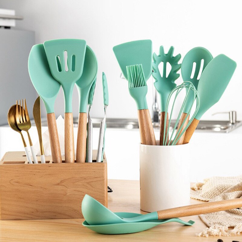 Silicone Cookware Set Kitchen Tools Non-stick Spatula Shovel Wooden Handle Cooking Utensils Kitchenware Accessories Egg Beaters
