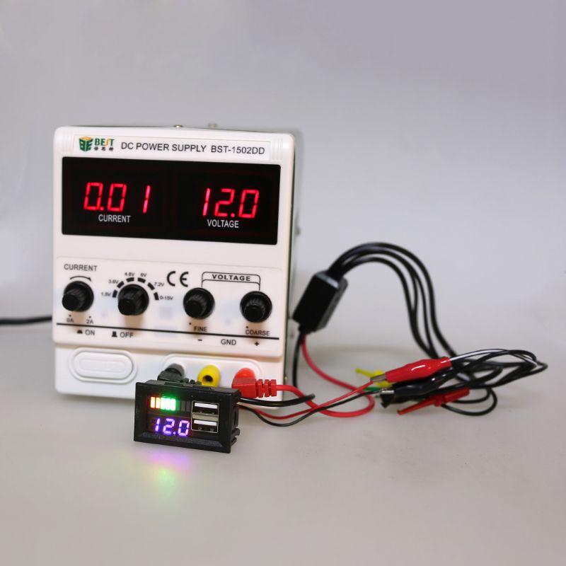 Blau LED Digital Anzeige Voltmeter Mini Spannung Meter Volt Tester Tafel Für DC 12V Autos Motorräder Fahrzeuge USB 5V2A ausgang