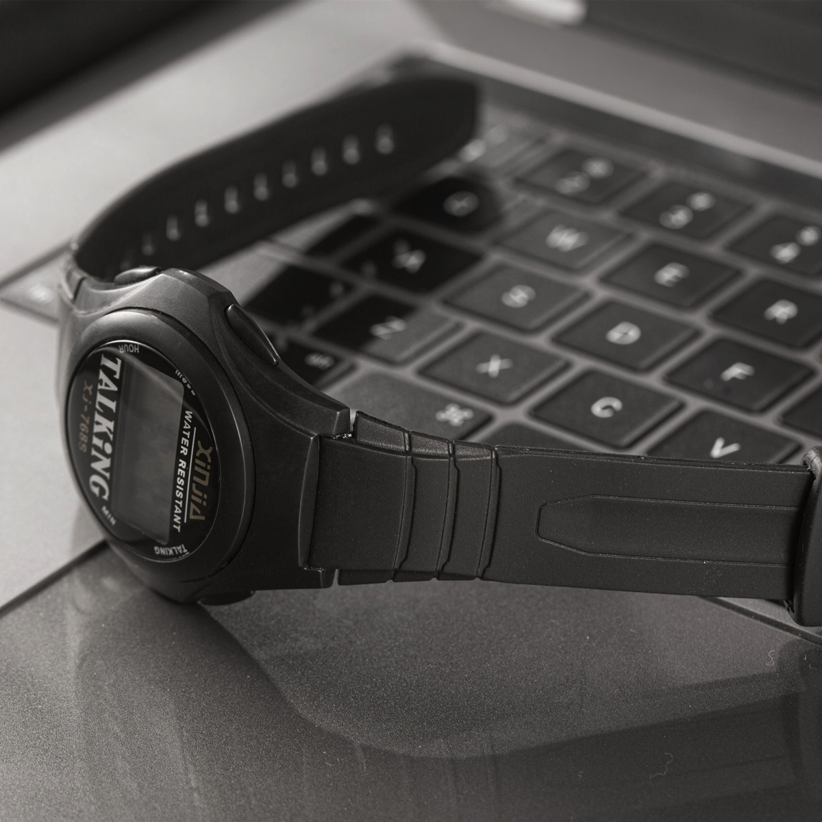 Russian Talking Wristwatch for the Blind and Elderly or Visially Impaired People Electronic Sports Speak Watch 768N