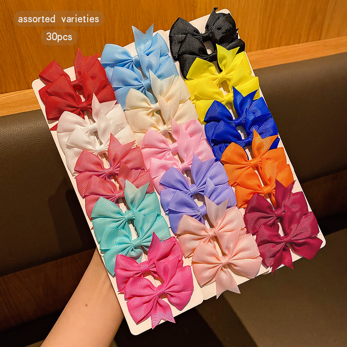 30 pinces à cheveux en tissu à nœud aléatoire coloré adaptées à un usage quotidien comme accessoires pour cheveux: BLEU CIEL
