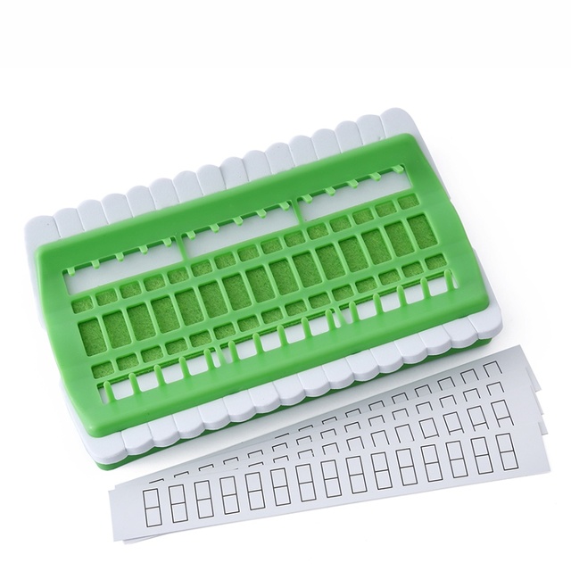 30/50 Positions Thread Holder Cross Stitch Thread Organizer Row Line Tool Embroidery Floss Sewing Accessories Thread Organizer: light green
